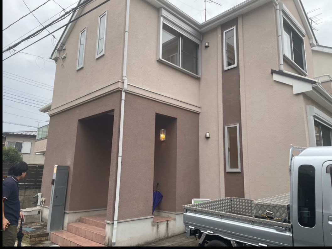 外壁塗装 工事前 (ベージュ系)