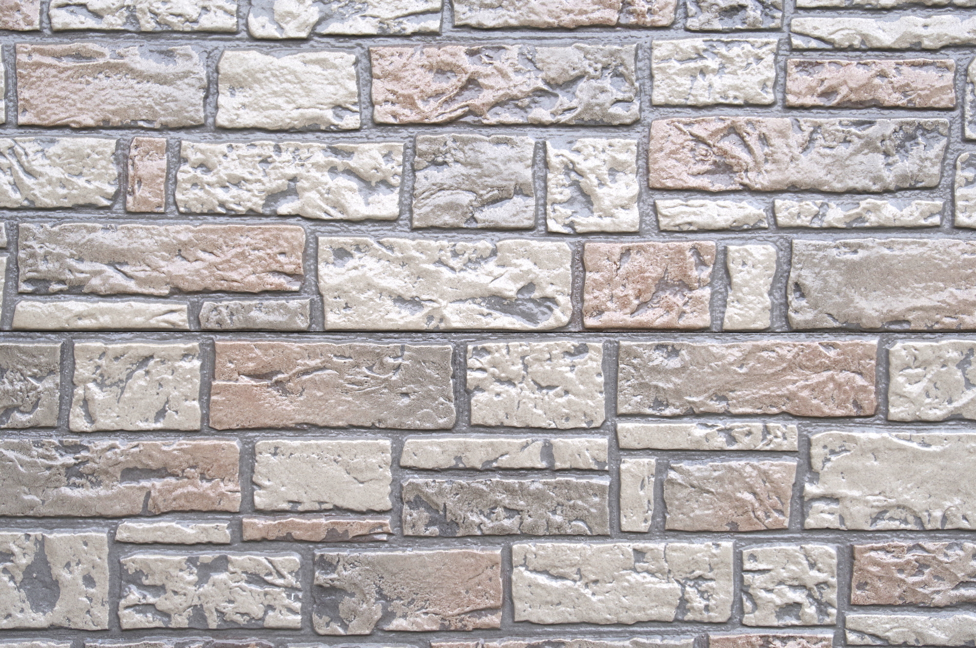 厚木市のサイディング外壁 クリア塗装はいつが適期？築年数と劣化症状で判断